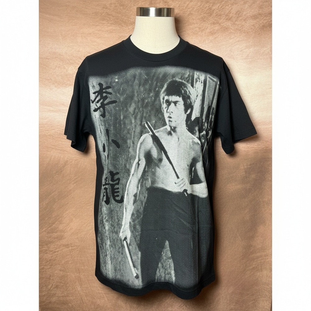 Bruce Lee Shirt A.V.E L.A Graphic Tee Size L NWOT Martial Arts Legend